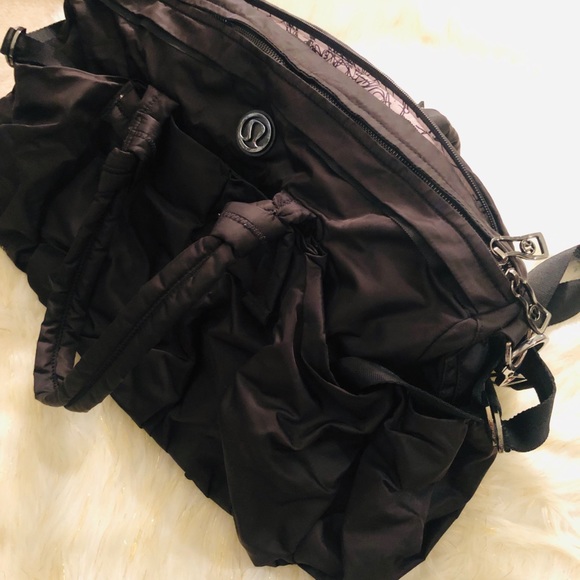 Ultimate Lululemon Bag 💗
